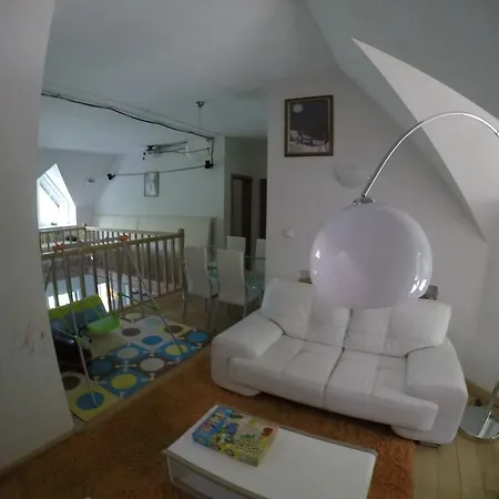 Sunshine Chalet Alpesi faház