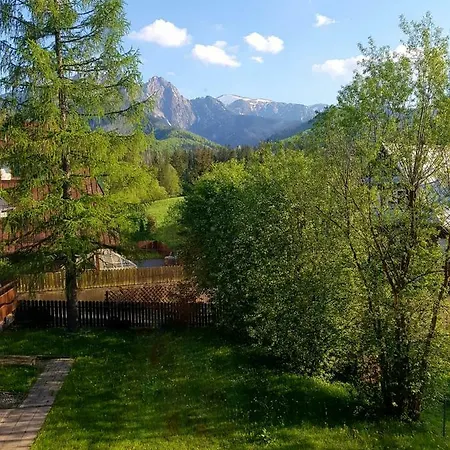 Sunshine Chalet *