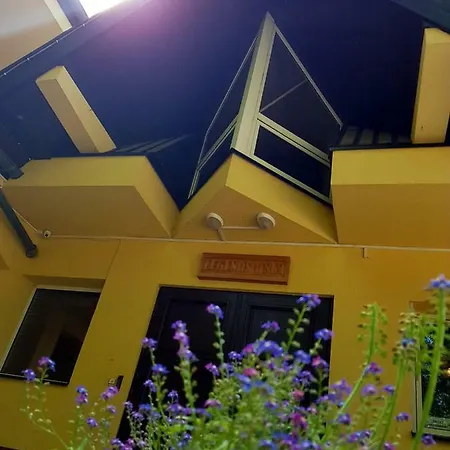 Шале Sunshine Chalet *